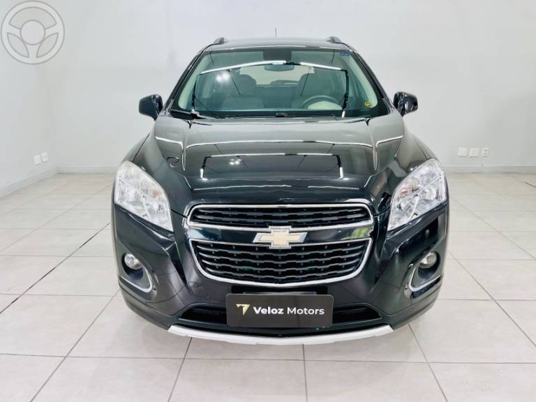 CHEVROLET - TRACKER 1.8 MPFI LTZ 4X2 16V FLEX 4P AUTOMÁTICO - 2014/2014 - PRETA - R$ 74.900,00