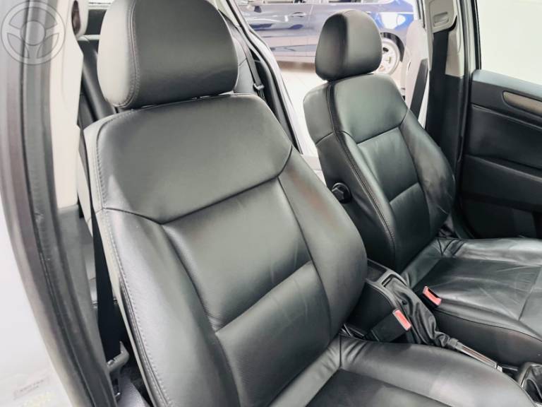 CHEVROLET - VECTRA 2.0 MPFI GT-X HATCH 8V FLEX 4P MANUAL - 2008/2009 - BRANCA - R$ 41.900,00