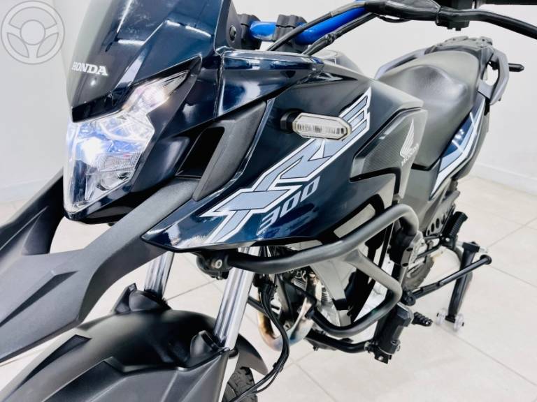 HONDA - XRE 300 ABS - 2018/2019 - AZUL - R$ 29.900,00