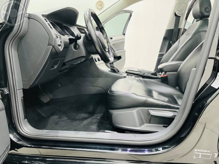 VOLKSWAGEN - GOLF 1.4 TSI VARIANT COMFORTLINE 16V 4P AUTOMÁTICO - 2015/2015 - PRETA - R$ 83.500,00