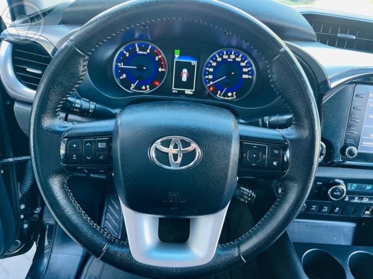 TOYOTA - HILUX 2.8 SRV 4X4 CD 16V DIESEL 4P AUTOMÁTICO - 2020/2020 - PRETA - R$ 197.900,00