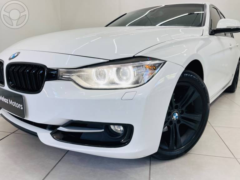BMW - 320I 2.0 16V TURBO 4P AUTOMÁTICO - 2013/2014 - BRANCA - R$ 94.990,00
