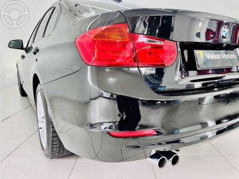 BMW - 328I 2.0 SPORT GP 16V ACTIVEFLEX 4P AUTOMÁTICO - 2013/2013 - PRETA - R$ 99.990,00