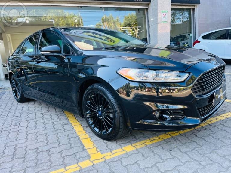 FORD - FUSION 2.0 TITANIUM FWD 16V 4P AUTOMÁTICO - 2014/2015 - PRETA - R$ 79.990,00