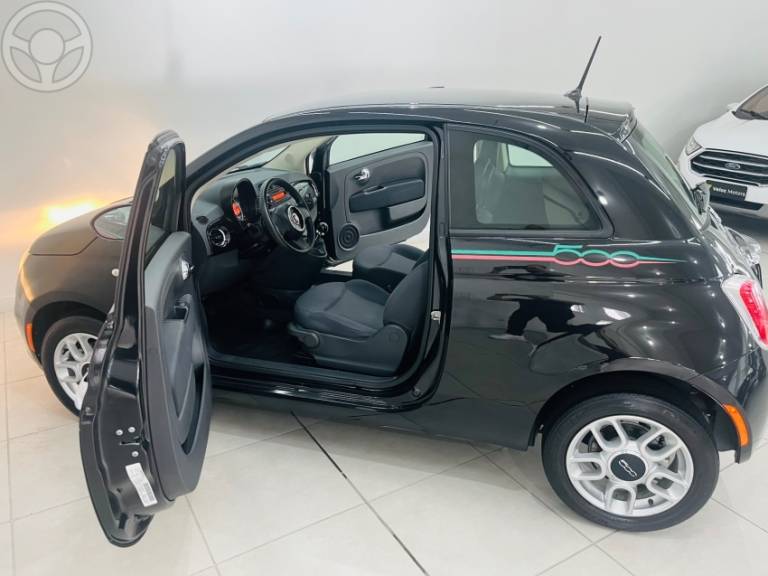 FIAT - 500 1.4 CULT 8V FLEX 2P MANUAL - 2011/2012 - PRETA - R$ 43.990,00