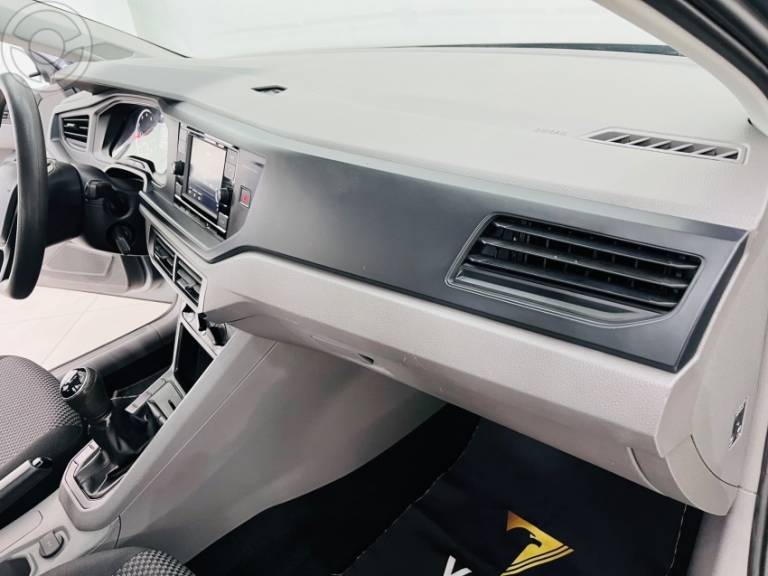 VOLKSWAGEN - POLO 1.6 MSI TOTAL FLEX MANUAL - 2018/2018 - CINZA - R$ 67.800,00