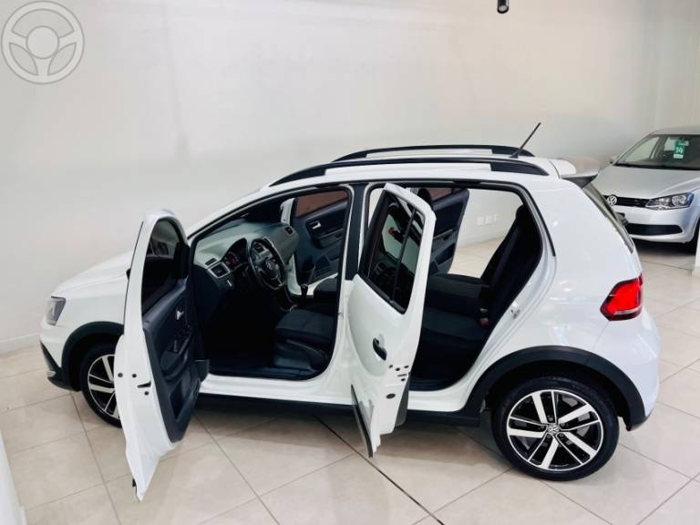 VOLKSWAGEN - FOX 1.6 MI EXTREME 8V FLEX 4P MANUAL - 2018/2018 - BRANCA - R$ 64.900,00