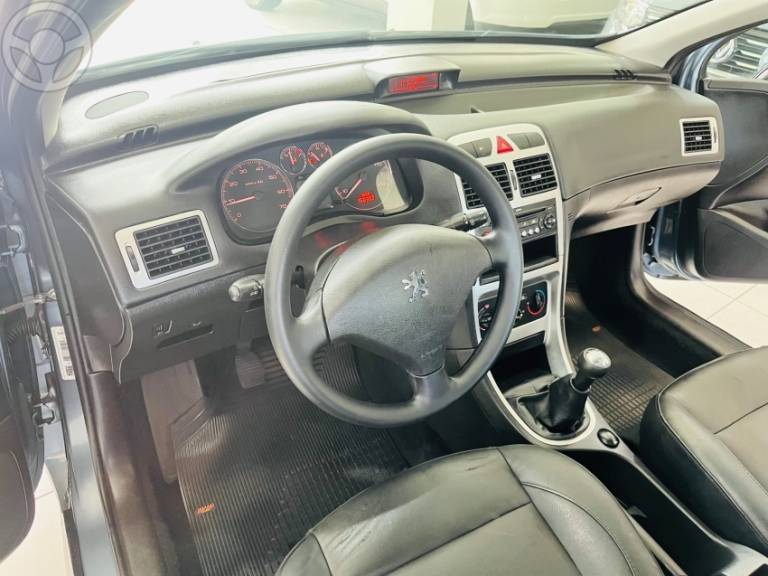 PEUGEOT - 307 1.6 PRESENCE PACK 16V FLEX 4P MANUAL - 2009/2010 - CINZA - R$ 29.990,00