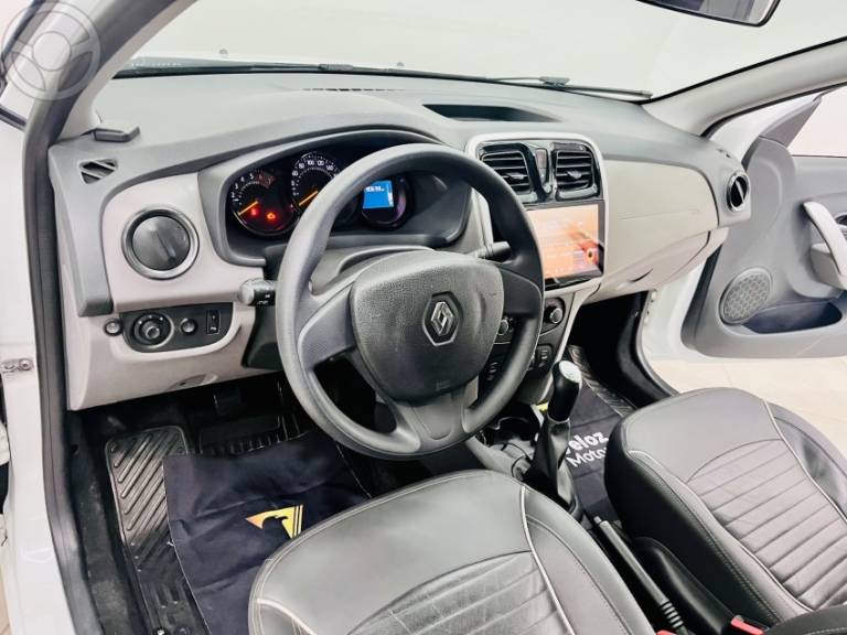 RENAULT - LOGAN 1.0 EXPRESSION 12V FLEX 4P MANUAL - 2018/2019 - BRANCA - R$ 43.900,00