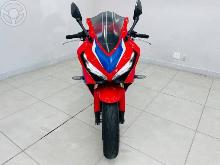 HONDA - CBR 650R - 2022/2022 - VERMELHA - R$ 55.900,00