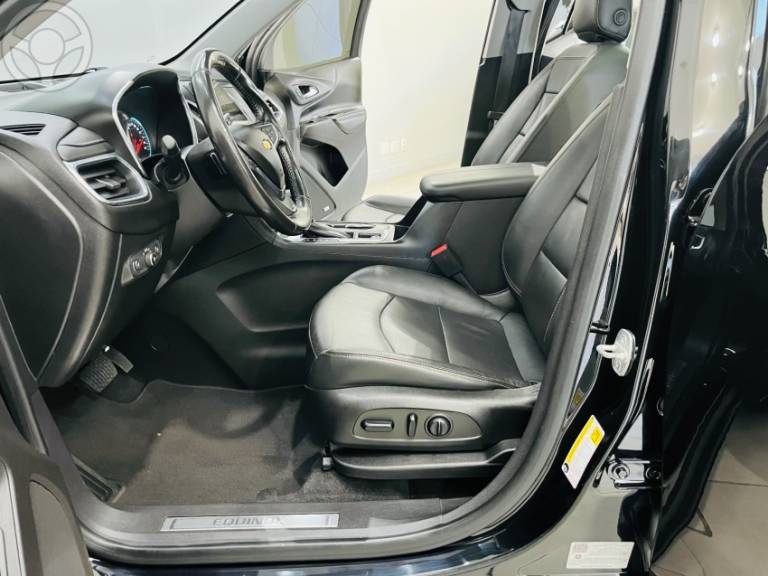 CHEVROLET - EQUINOX 2.0 16V TURBO PREMIER AWD AUTOMÁTICO - 2018/2019 - PRETA - R$ 122.900,00