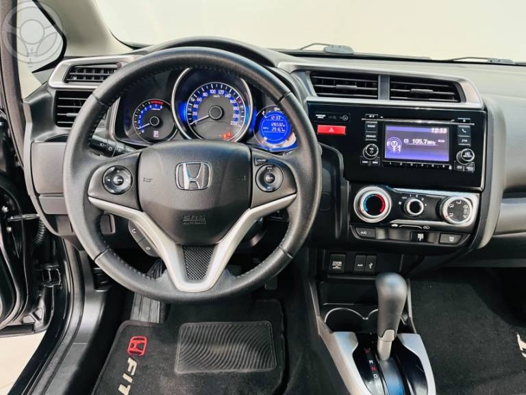 HONDA - FIT 1.5 EXL 16V FLEX 4P AUTOMÁTICO - 2015/2015 - PRETA - R$ 69.990,00