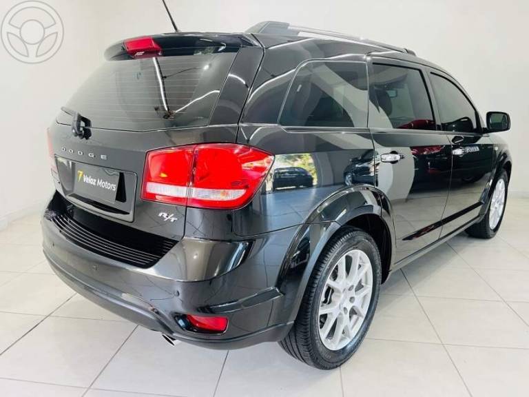 DODGE - JOURNEY 3.6 RT V6 4P AUTOMÁTICO - 2011/2012 - PRETA - R$ 59.990,00