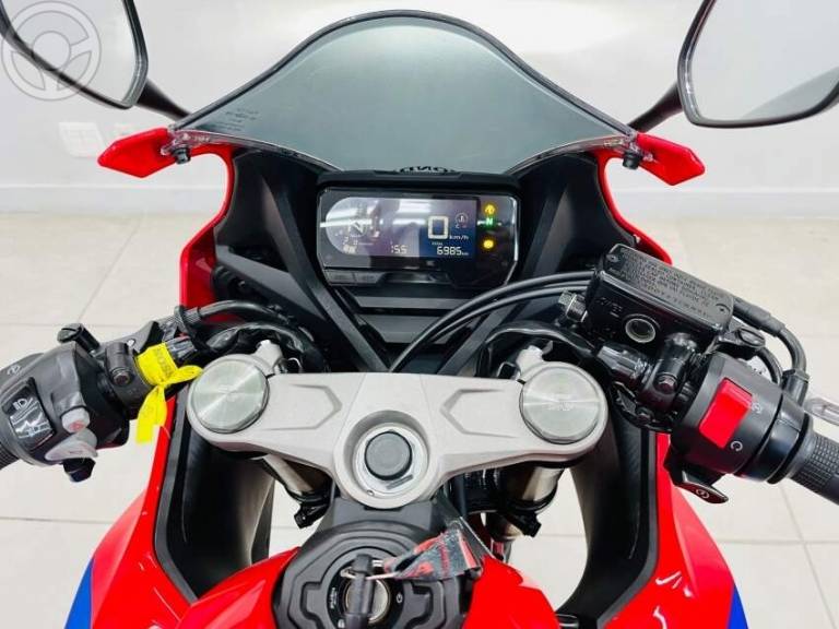 HONDA - CBR 650R - 2022/2022 - VERMELHA - R$ 55.900,00