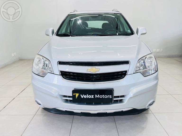 CHEVROLET - CAPTIVA 3.6 SFI AWD V6 24V 4P AUTOMÁTICO - 2011/2012 - PRATA - R$ 49.900,00