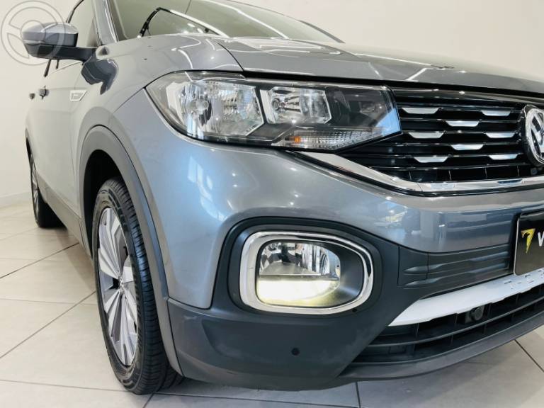 VOLKSWAGEN - T-CROSS 1.4 HIGHLINE TSI 16V FLEX 4P AUTOMÁTICO - 2019/2020 - CINZA - R$ 108.900,00