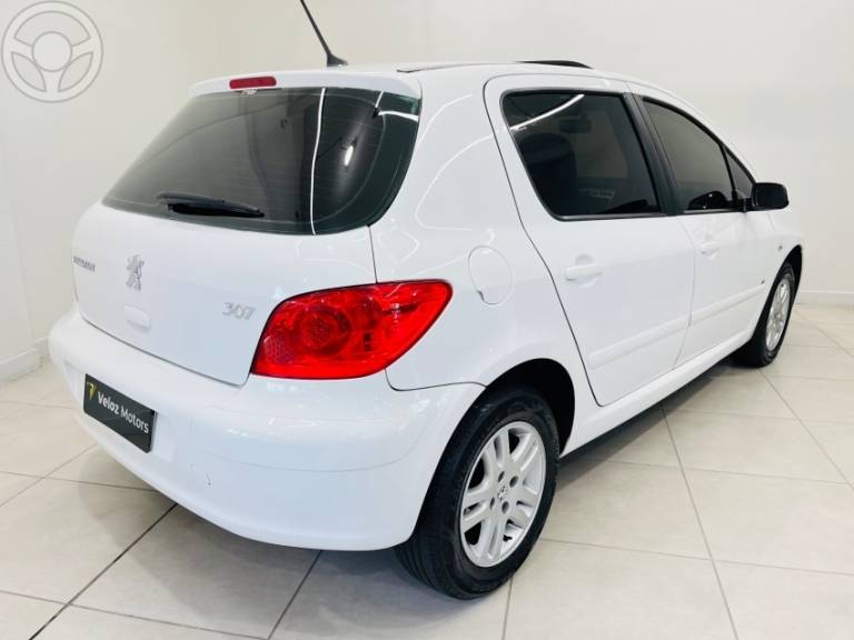 PEUGEOT - 307 1.6 PRESENCE PACK 16V FLEX 4P MANUAL - 2009/2010 - BRANCA - R$ 29.990,00