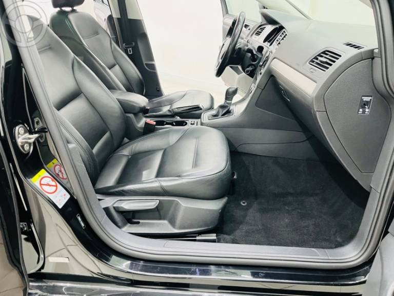 VOLKSWAGEN - GOLF 1.4 TSI VARIANT COMFORTLINE 16V 4P AUTOMÁTICO - 2015/2015 - PRETA - R$ 83.500,00