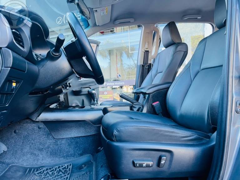TOYOTA - HILUX 2.8 SRV 4X4 CD 16V DIESEL 4P AUTOMÁTICO - 2020/2020 - CINZA - R$ 205.000,00