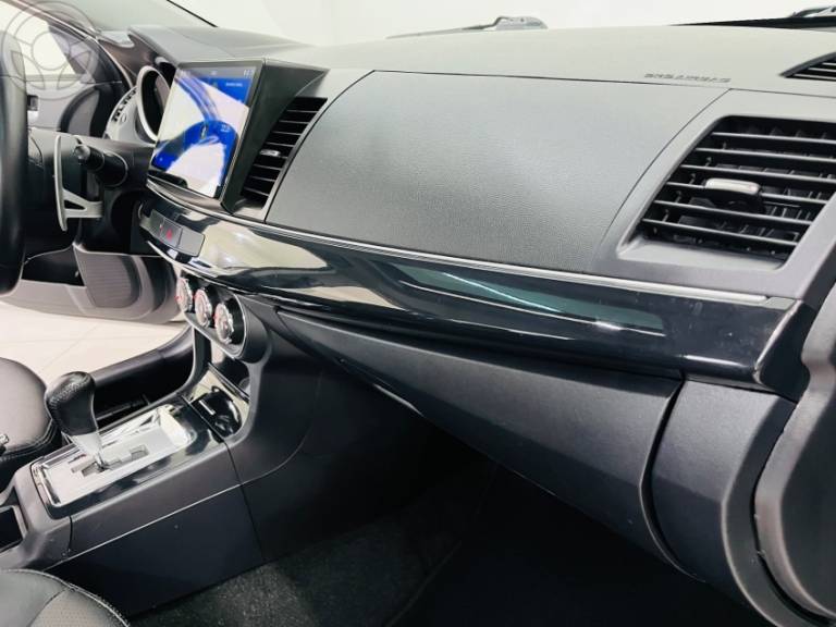 MITSUBISHI - LANCER 2.0 CVT 16V 4P AUTOMÁTICO - 2012/2013 - PRATA - R$ 65.990,00