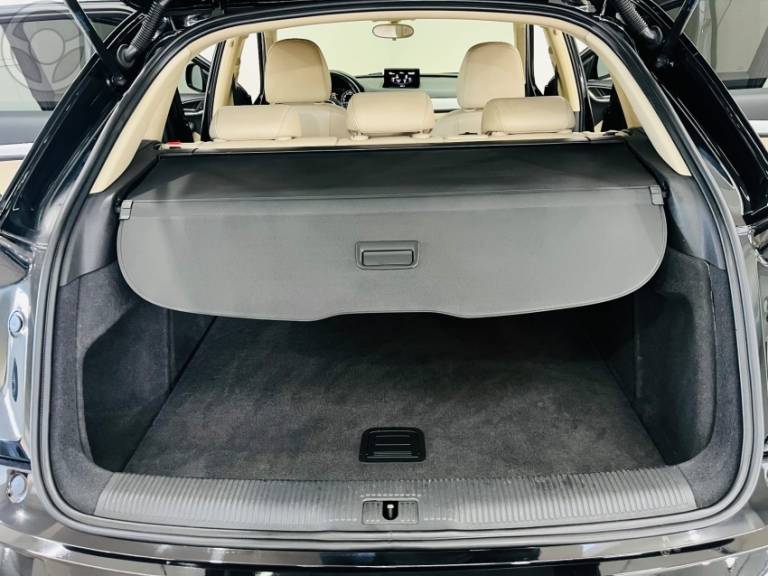 AUDI - Q3 1.4 TFSI AMBIENTE 4P S TRONIC - 2015/2016 - PRETA - R$ 89.990,00