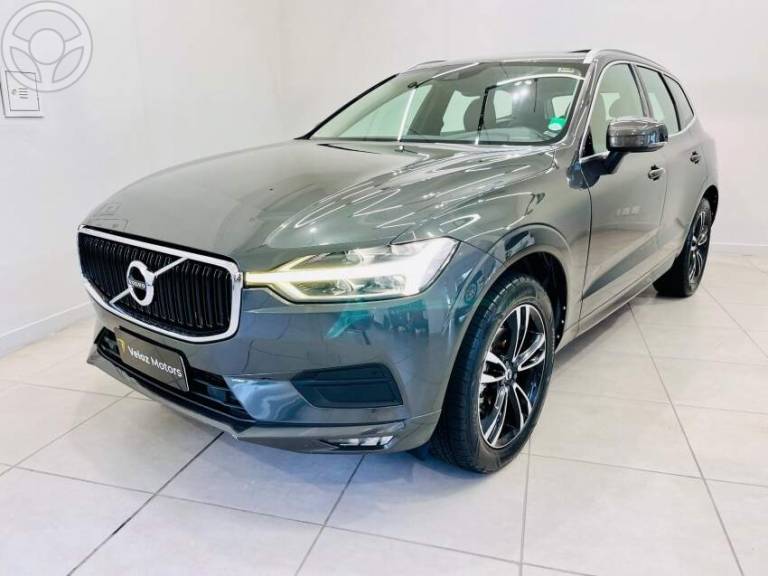 VOLVO - XC60 2.0 T5 MOMENTUM 4P AUTOMÁTICO - 2017/2018 - CINZA - R$ 165.900,00