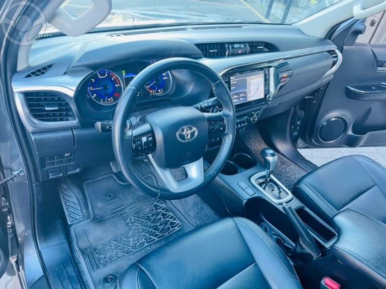 TOYOTA - HILUX 2.8 SRV 4X4 CD 16V DIESEL 4P AUTOMÁTICO - 2020/2020 - CINZA - R$ 205.000,00