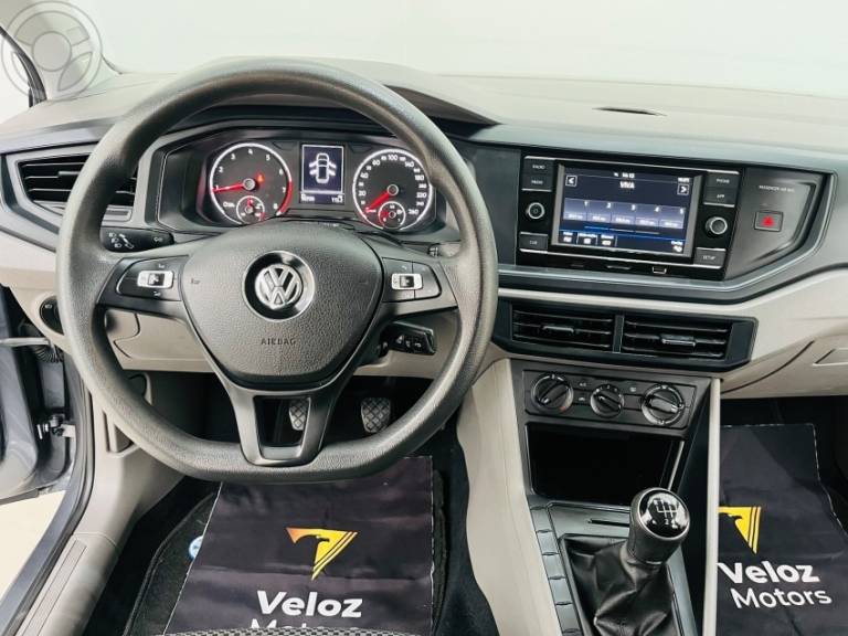 VOLKSWAGEN - POLO 1.6 MSI TOTAL FLEX MANUAL - 2018/2018 - CINZA - R$ 67.800,00