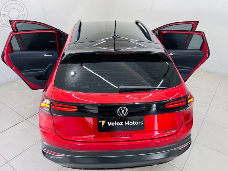 VOLKSWAGEN - NIVUS 1.0 200 TSI HIGHLINE LAUNCHING EDITION TOTAL FLEX 4P AUTOMÁTICO - 2023/2024 - VERMELHA - R$ 123.000,00