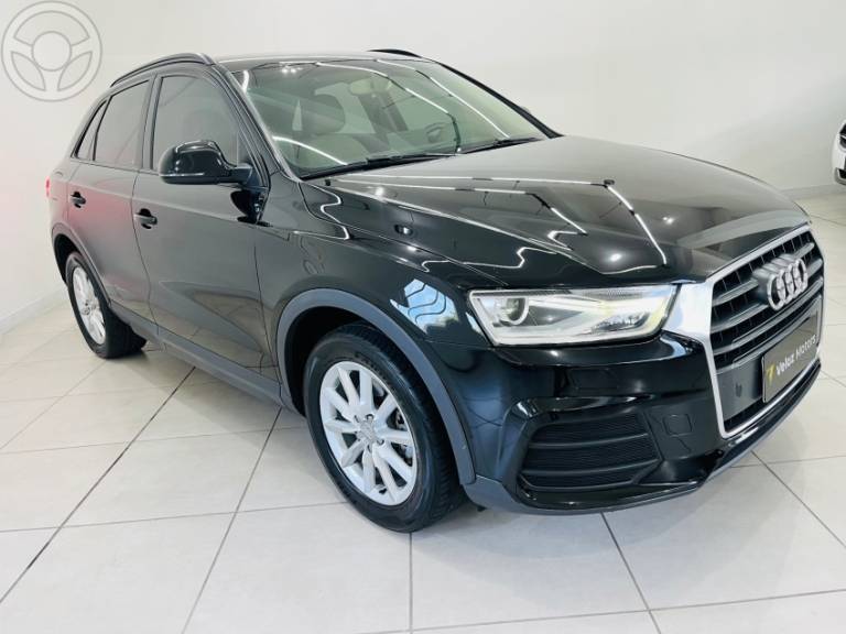 AUDI - Q3 1.4 TFSI AMBIENTE 4P S TRONIC - 2015/2016 - PRETA - R$ 89.900,00