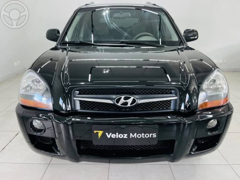 HYUNDAI - TUCSON 2.0 MPFI GLS 16V 143CV 2WD FLEX 4P AUTOMÁTICO - 2013/2014 - PRETA - R$ 58.900,00