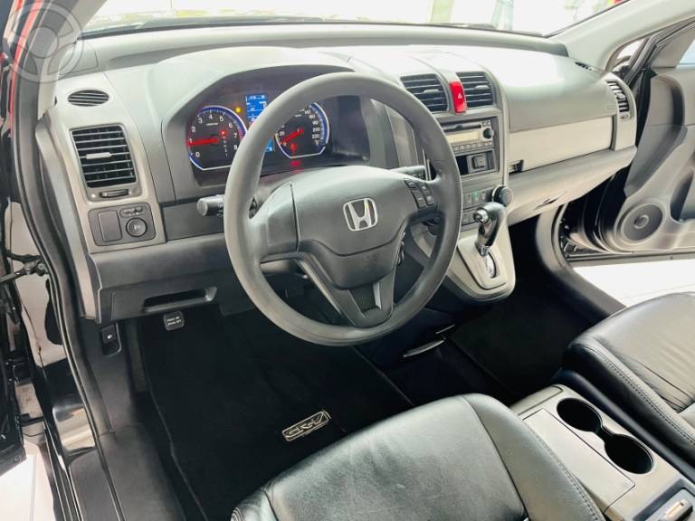HONDA - CRV 2.0 LX 4X2 16V 4P AUTOMÁTICO - 2011/2011 - PRETA - R$ 55.990,00