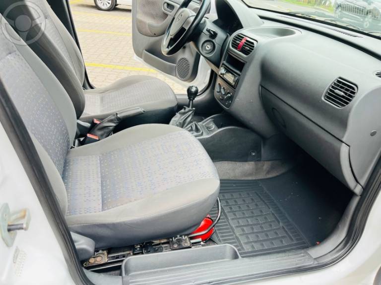 CHEVROLET - MONTANA 1.4 MPFI CONQUEST CS 8V FLEX 2P MANUAL - 2007/2008 - BRANCA - R$ 33.500,00