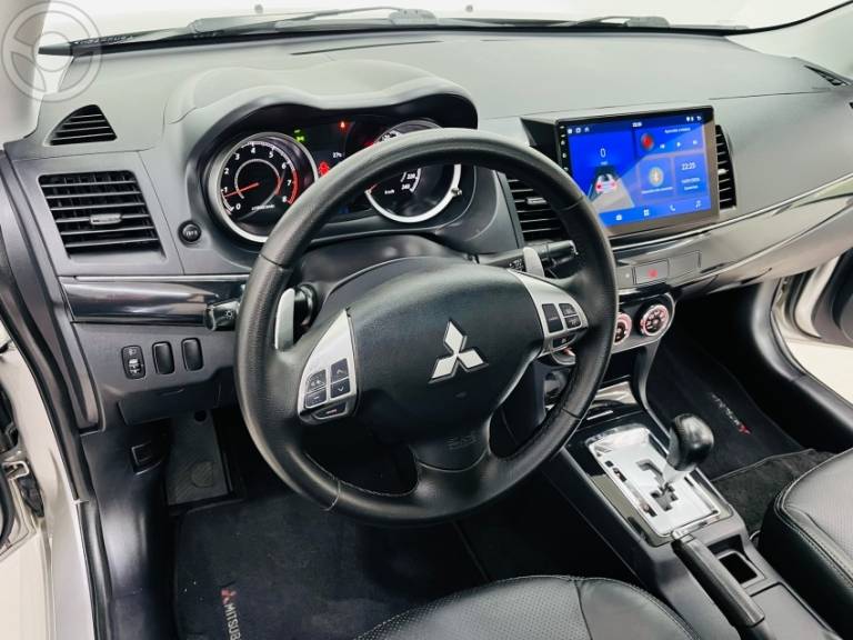 MITSUBISHI - LANCER 2.0 CVT 16V 4P AUTOMÁTICO - 2012/2013 - PRATA - R$ 65.990,00
