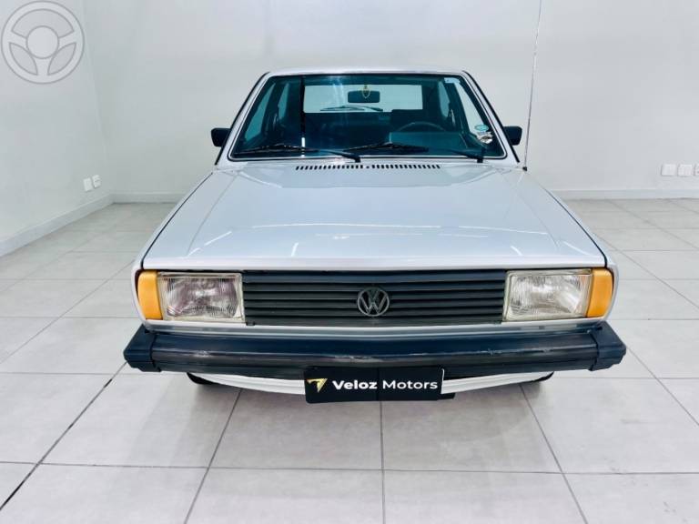 VOLKSWAGEN - GOL 1.6 LS 8V 2P MANUAL - 1986/1986 - PRATA - R$ 65.000,00