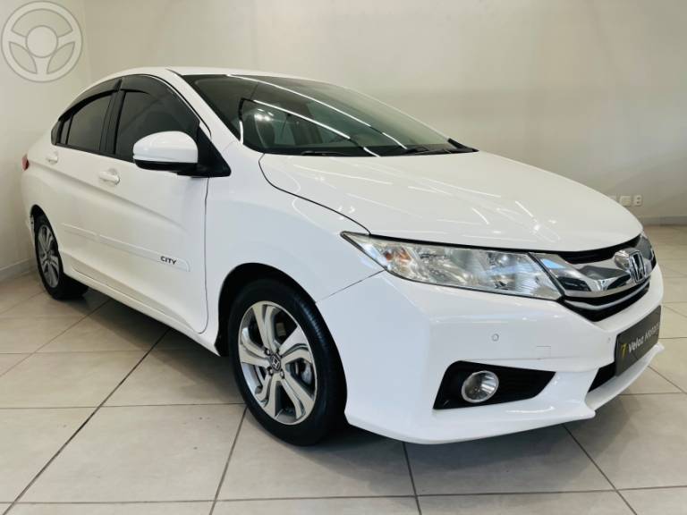 HONDA - CITY 1.5 LX 16V FLEX 4P AUTOMÁTICO - 2014/2015 - BRANCA - R$ 67.500,00