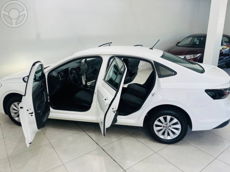 VOLKSWAGEN - VIRTUS 1.0 TSI SENSE 4P MANUAL - 2023/2024 - BRANCA - R$ 94.990,00