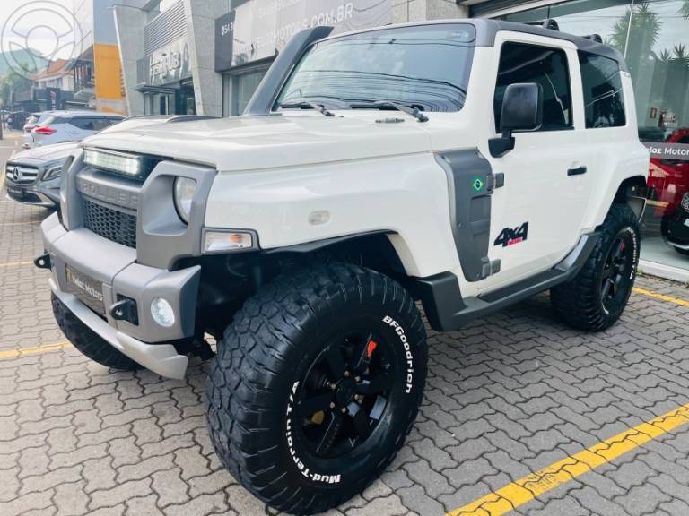 TROLLER - T4 3.2 XLT 4X4 20V TURBO INTERCOOLER DIESEL 2P MANUAL - 2016/2016 - BRANCA - R$ 169.900,00