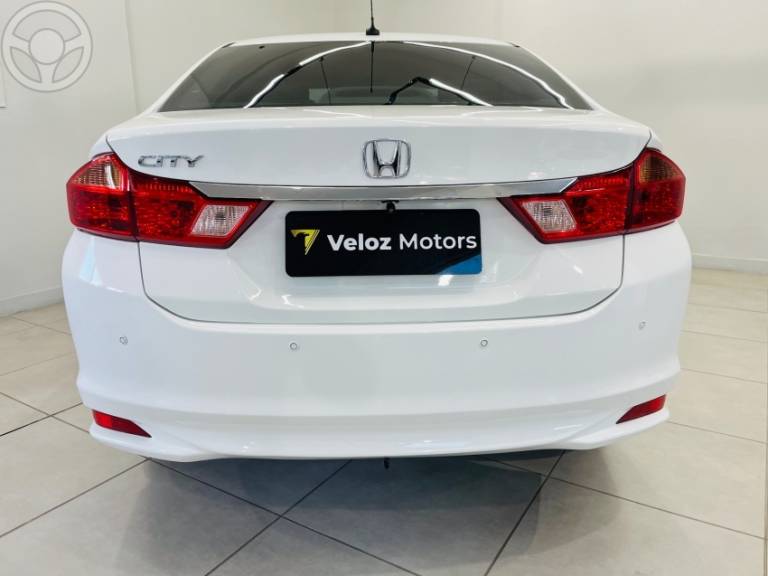 HONDA - CITY 1.5 LX 16V FLEX 4P AUTOMÁTICO - 2014/2015 - BRANCA - R$ 67.500,00