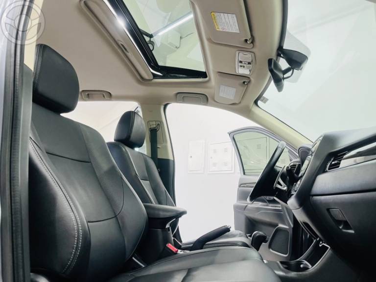 MITSUBISHI - OUTLANDER 3.0 GT 4X4 V6 24V 4P AUTOMÁTICO - 2015/2016 - PRATA - R$ 106.000,00
