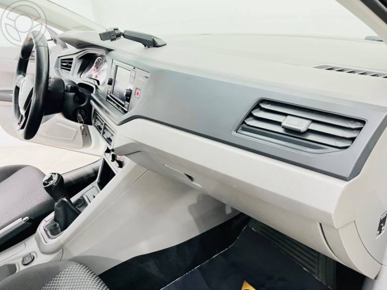 VOLKSWAGEN - VIRTUS 1.6 MSI TOTAL FLEX MANUAL - 2018/2018 - PRATA - R$ 67.500,00