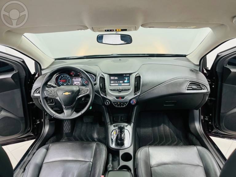 CHEVROLET - CRUZE 1.4 TURBO LT 16V FLEX 4P AUTOMÁTICO - 2017/2017 - VERMELHA - R$ 83.900,00