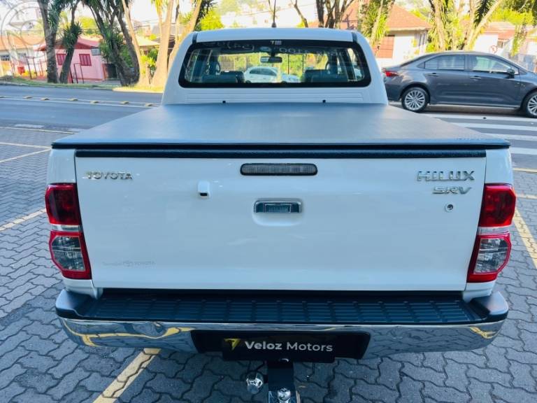 TOYOTA - HILUX 3.0 SRV TOP 4X4 CD 16V TURBO INTERCOOLER DIESEL 4P AUTOMÁTICO - 2013/2013 - BRANCA - R$ 134.990,00