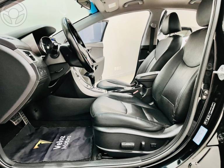 HYUNDAI - ELANTRA 2.0 GLS 16V FLEX 4P AUTOMÁTICO - 2012/2013 - PRETA - R$ 63.900,00