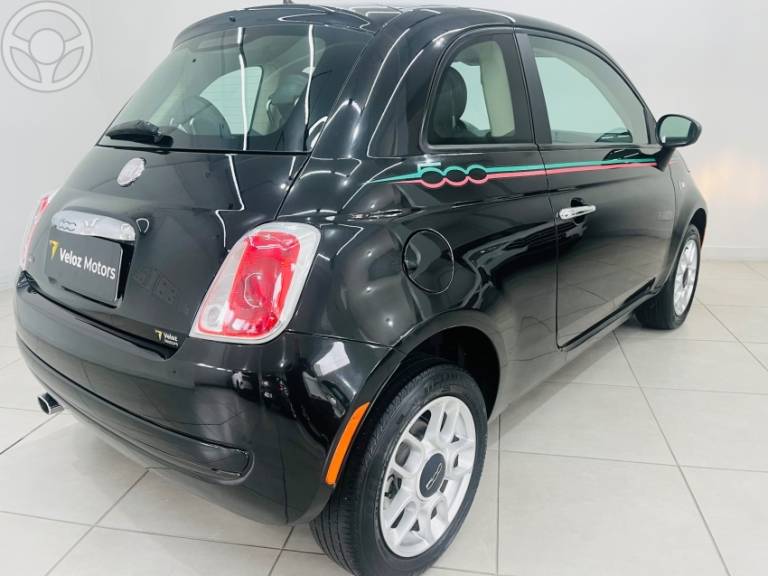 FIAT - 500 1.4 CULT 8V FLEX 2P MANUAL - 2011/2012 - PRETA - R$ 43.990,00