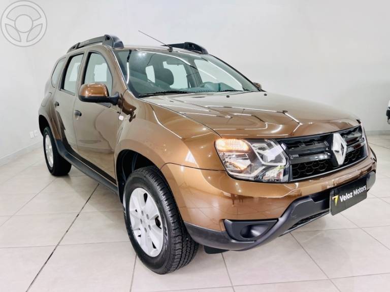 RENAULT - DUSTER 1.6 DYNAMIQUE 4X2 16V FLEX 4P AUTOMÁTICO - 2018/2019 - MARROM - R$ 72.900,00