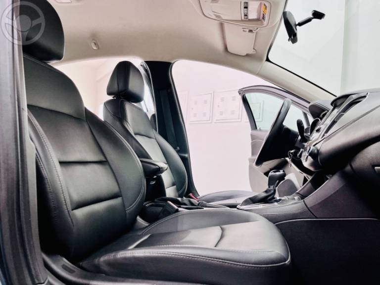 CHEVROLET - CRUZE 1.4 TURBO LT 16V FLEX 4P AUTOMÁTICO - 2018/2019 - CINZA - R$ 89.990,00