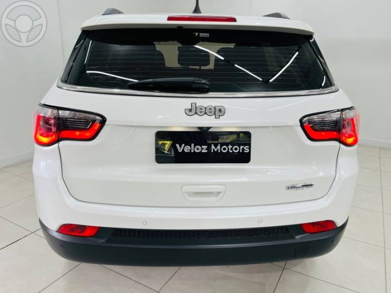 JEEP - COMPASS 2.0 16V FLEX LONGITUDE AUTOMÁTICO - 2017/2018 - BRANCA - R$ 93.990,00