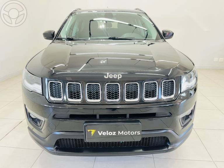 JEEP - COMPASS 2.0 16V FLEX SPORT AUTOMÁTICO - 2018/2019 - PRETA - R$ 96.900,00