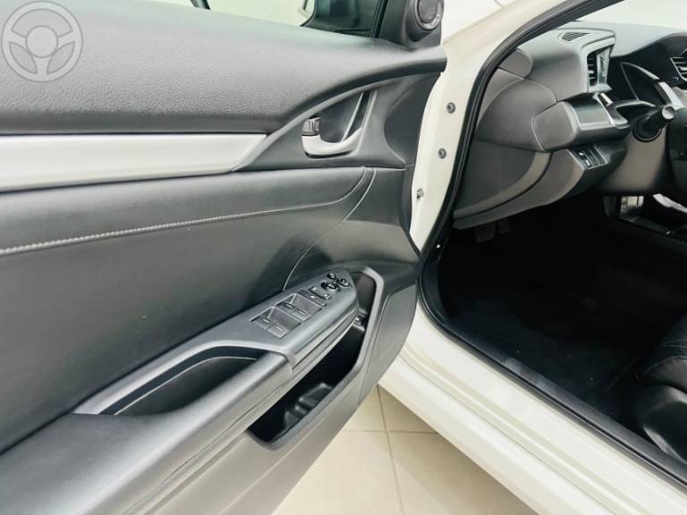 HONDA - CIVIC 2.0 16V FLEXONE EXL 4P CVT - 2018/2018 - BRANCA - R$ 114.999,00